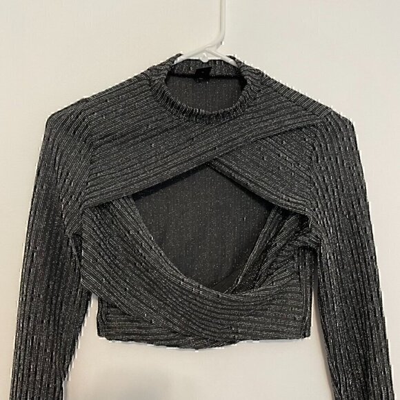 SHEIN Black Silver Metallic Striped Cross Front Cutout Long Sleeve Crop Top 8 10 - Picture 2 of 11